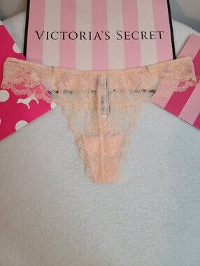 VS Dream Angels Sheer Peach Lace Thong Panty Size M